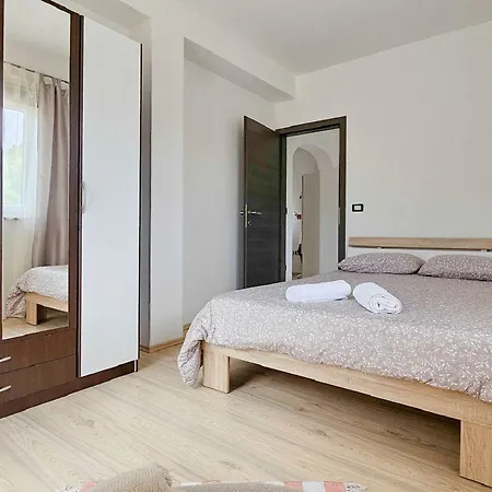 Apartment Modern Eingerichtetes Nur 120 Meter Zum Meer Novigrad (Istria)